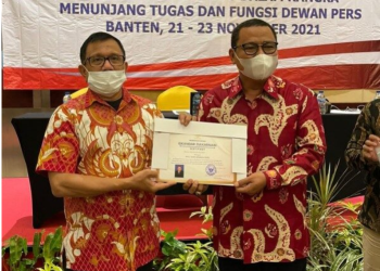 Dewan Pers Kukuhkan Iskandar Zulkarnain dan Donal Haris Sihotang Sebagai Ahli Pers – Handal Online