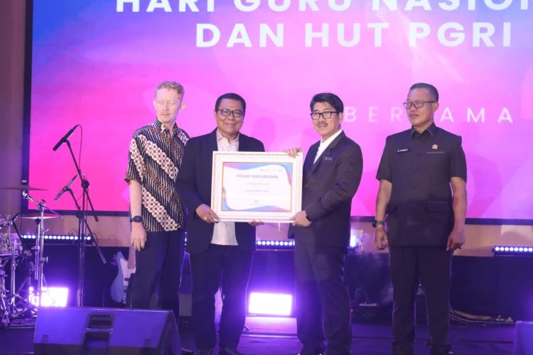 Guru Masa Depan